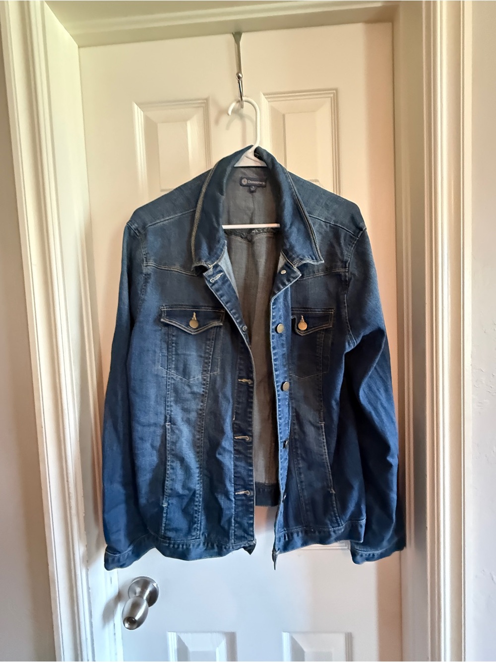 Democracy Women's Medium Blue Denim Jacket